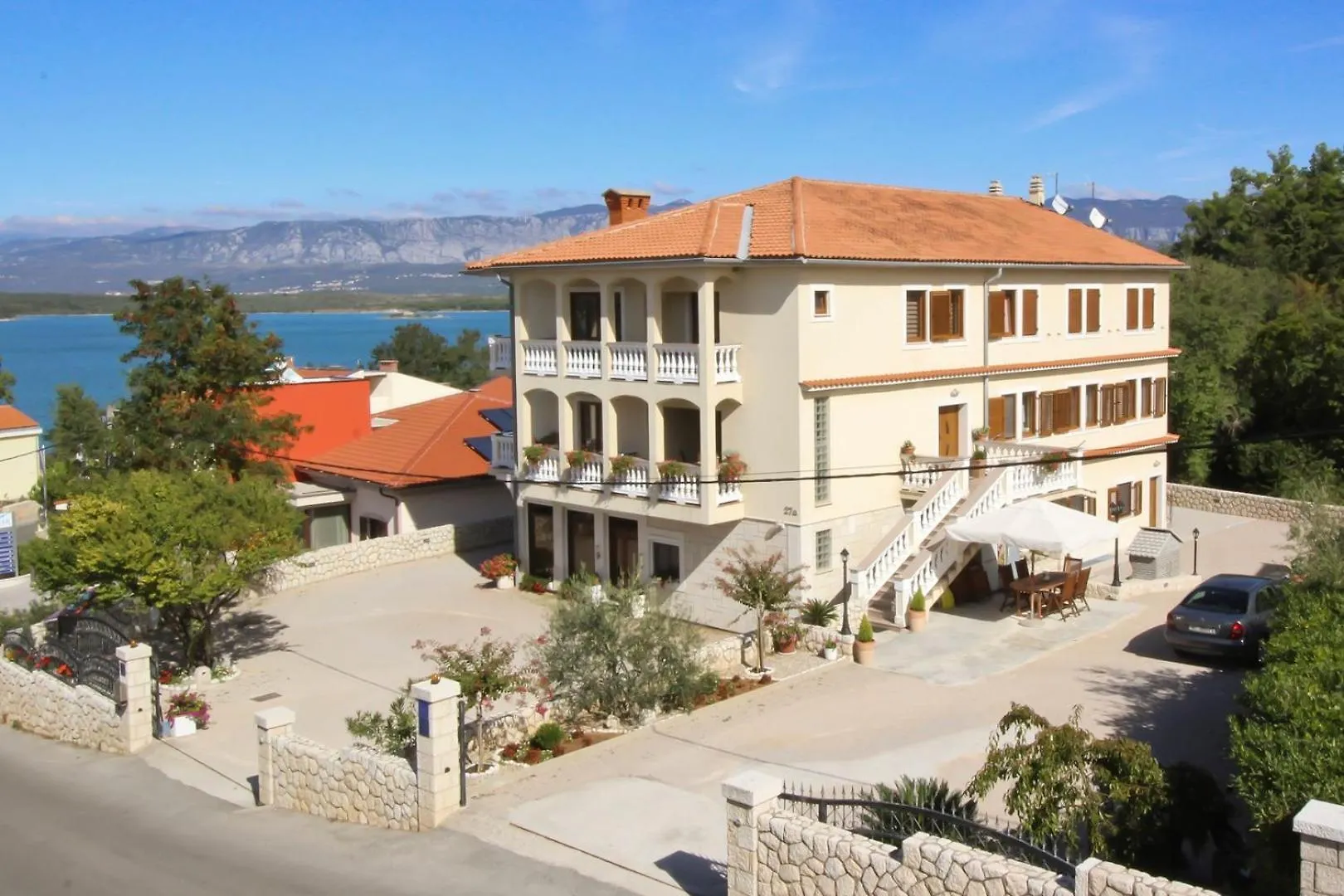 Apartments Ivanka C. Soline